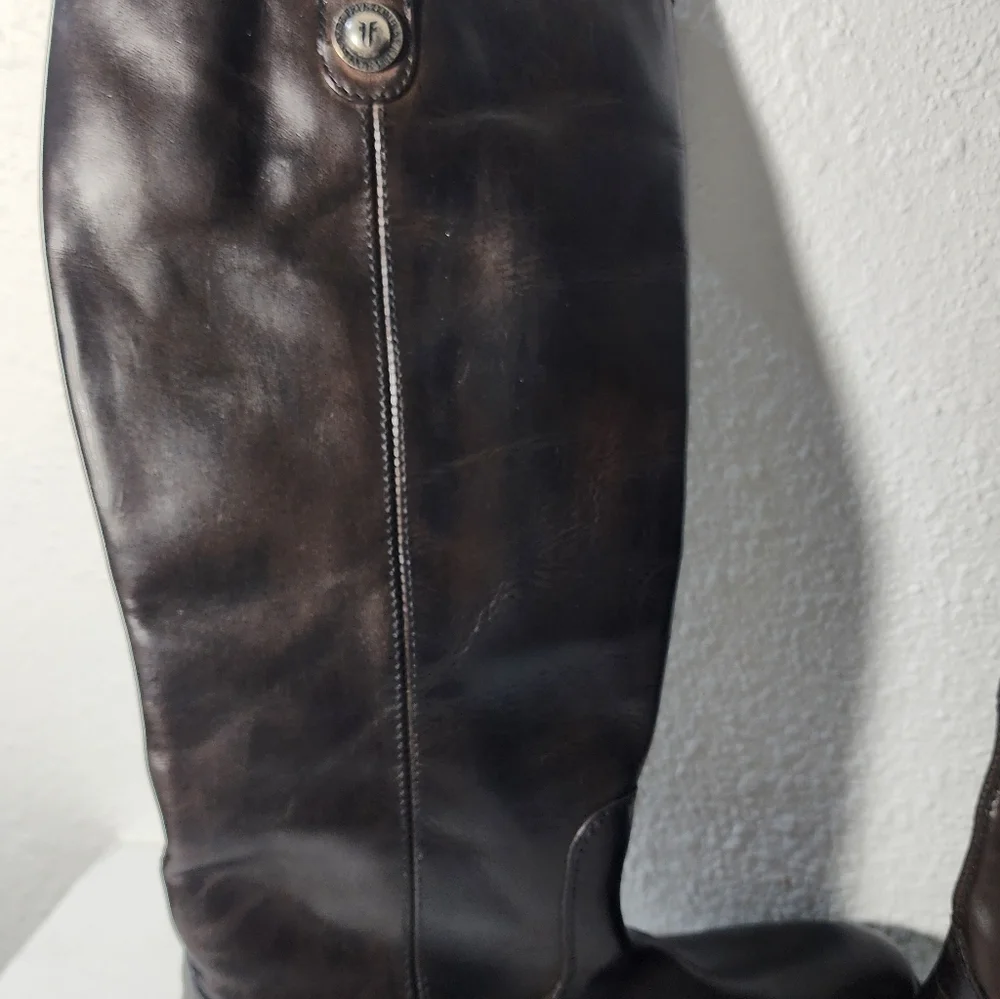 Frye Distressed Leather Tall Riding Boots Size 7 Pull On Made in Mexico New